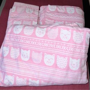 Flannel cat sheets